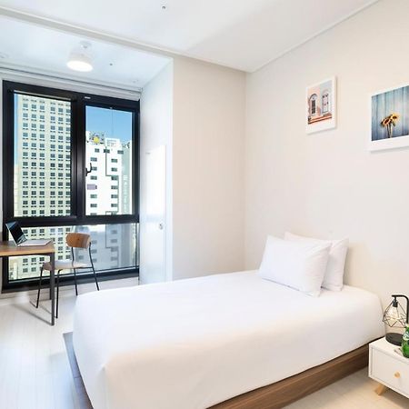 From H Reposant Hotel Busnan Seomyeon Μπουσάν Εξωτερικό φωτογραφία