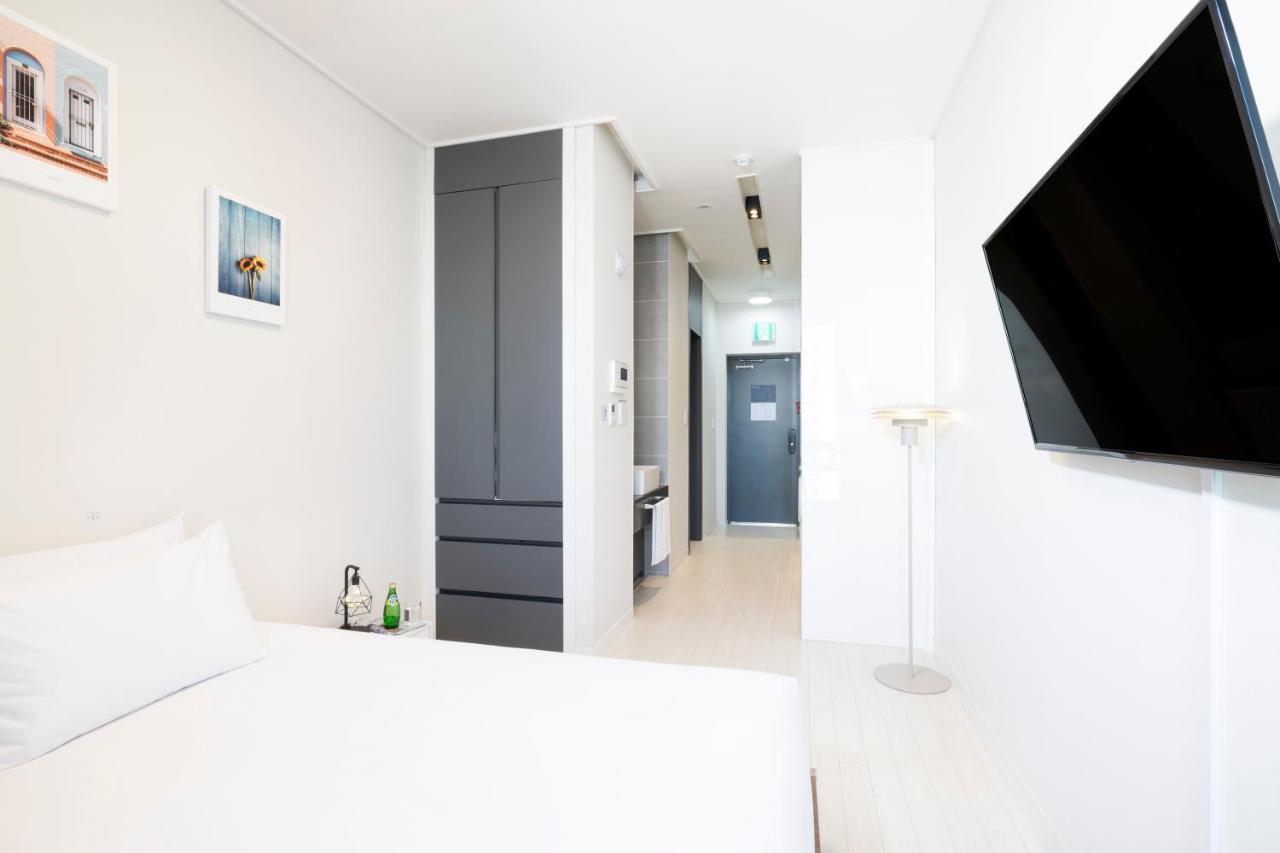 From H Reposant Hotel Busnan Seomyeon Μπουσάν Εξωτερικό φωτογραφία